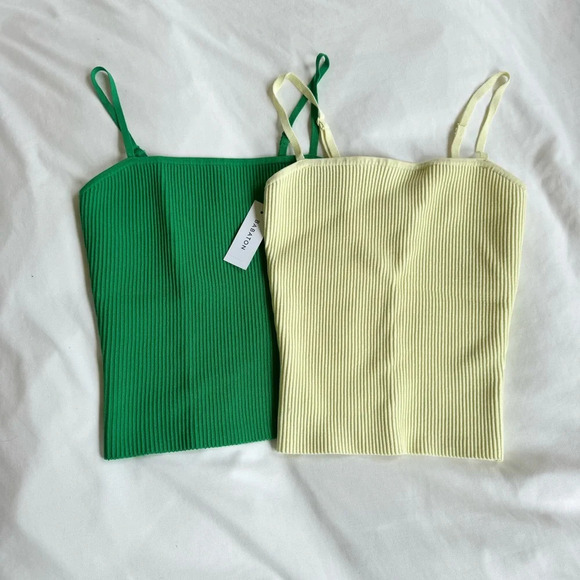 NWT Aritzia Babaton Sculpt Knit Cami Tank Bundle of 2 Yellow Green XS - Picture 1 of 5